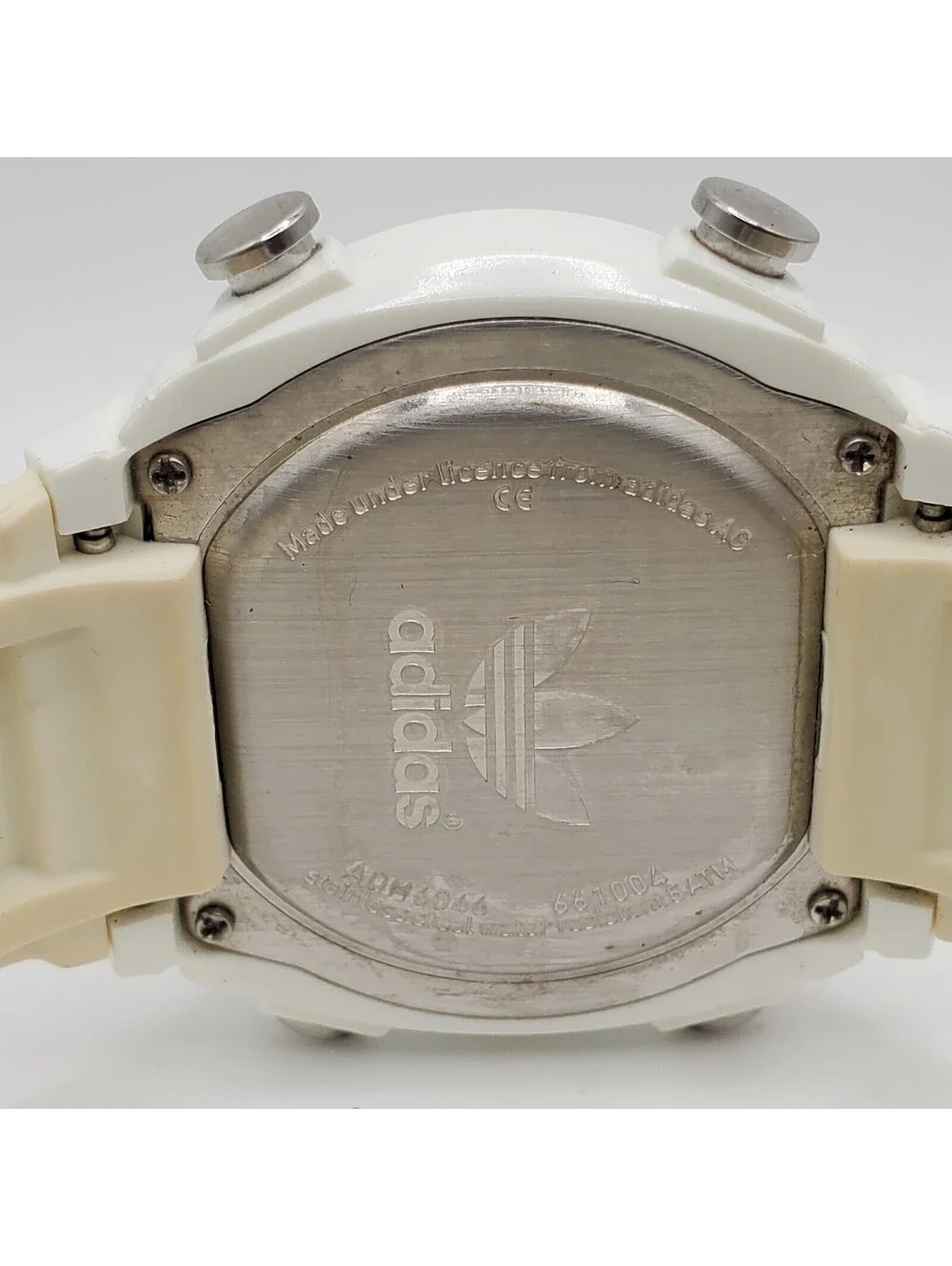 Adidas ADH6046 digital Sports Watch 43mm White New Battery Please Read
